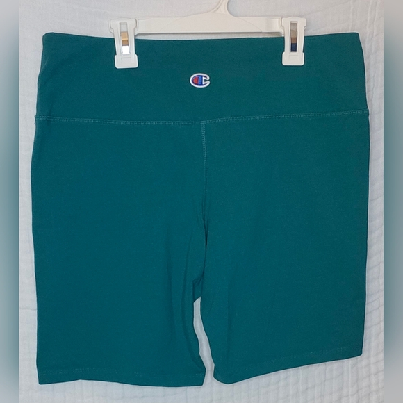 Champion Bike Shorts Stretch Wide Waist Band Size 2XL (Comfy on Size 8/10 also!) - Picture 3 of 7